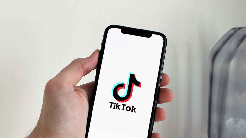 Turbocharge Your TikTok with Views from Germany’s Most Active Users